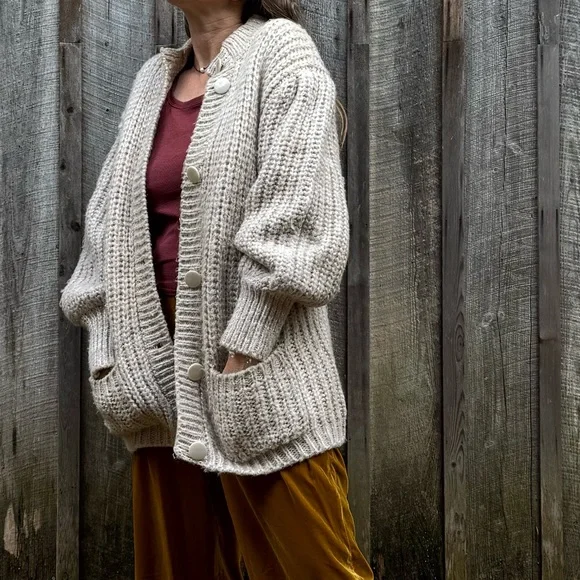 Super Chunky Vintage Cream Cardigan Sweater - Picture 5 of 13